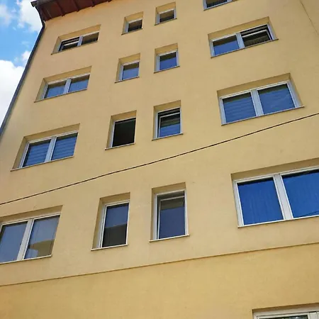アパート Two Story Penthouse In Heart Of サラエヴォ