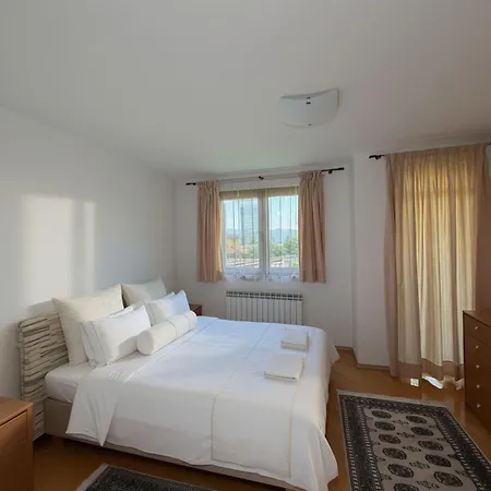 Two Story Penthouse In Heart Of * サラエヴォ