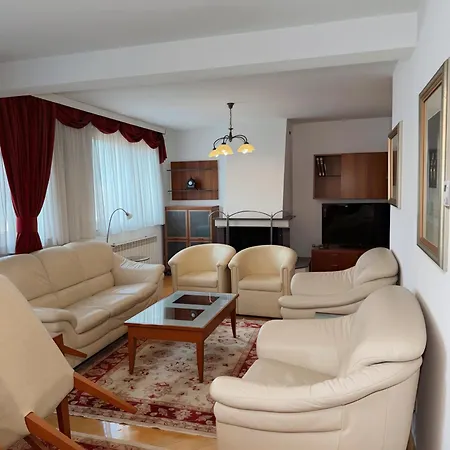アパート Two Story Penthouse In Heart Of