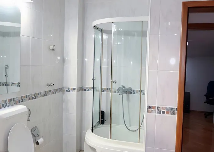 Two Story Penthouse In Heart Of Apartament *